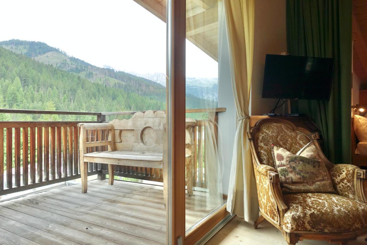 Apartments Da La Vedla Flats San Cassiano  Buitenkant foto