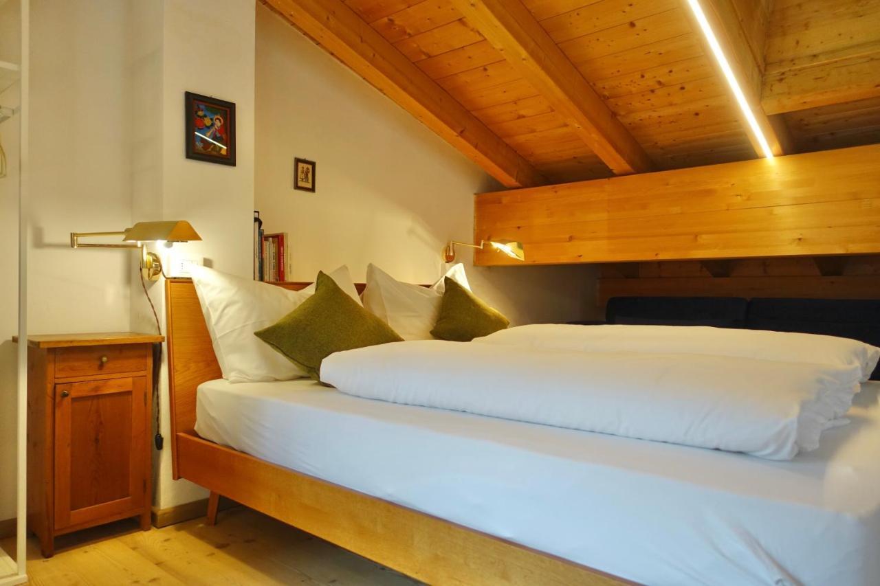 Apartments Da La Vedla Flats San Cassiano  Buitenkant foto